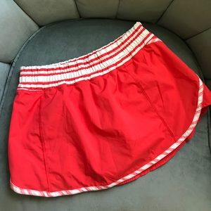 Lululemon red white tennis skirt skort sz 6